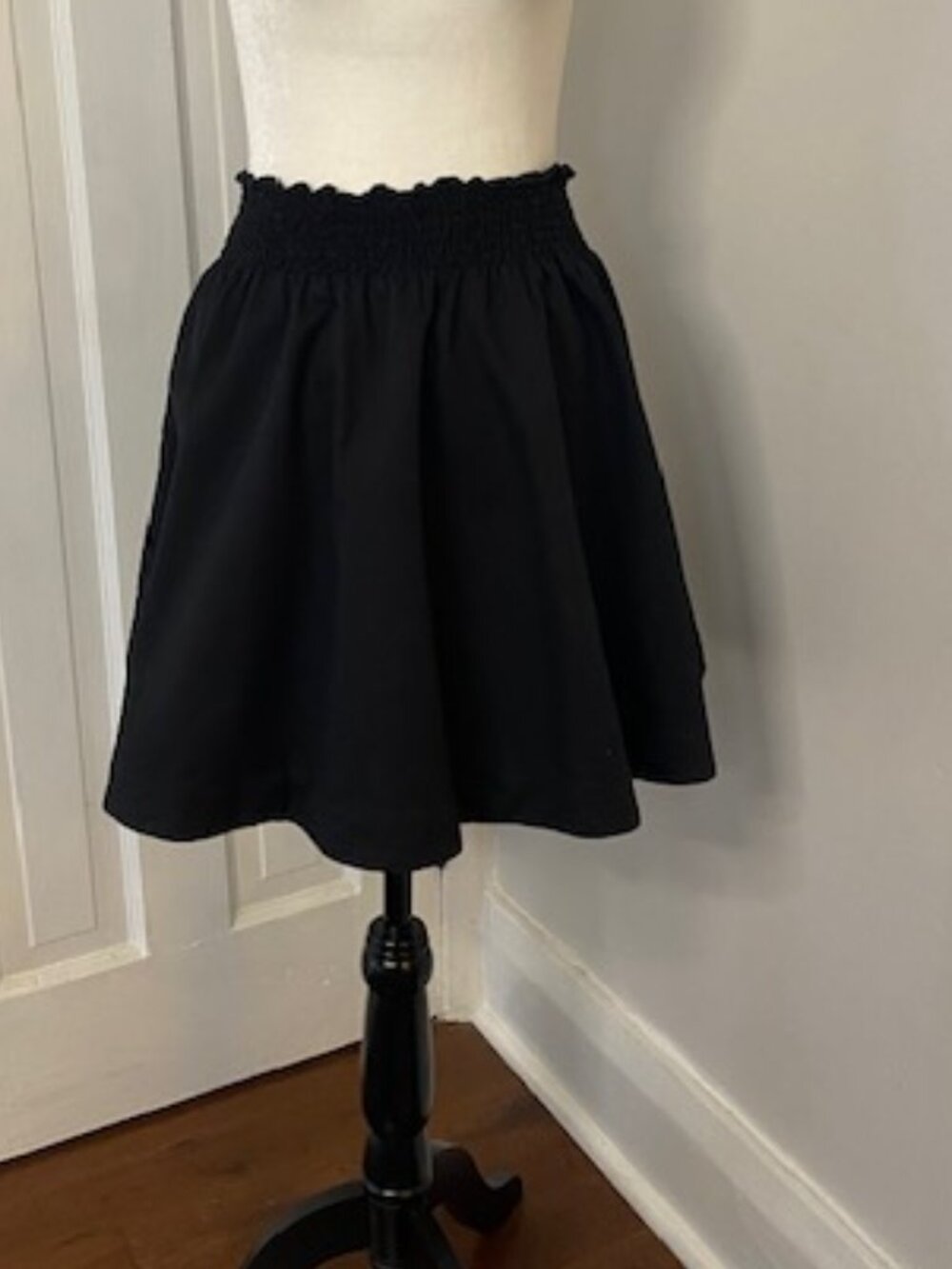 Kate Spade Saturday Black Linen/Cotton Blend Skirt Size Small Elastic, Pockets